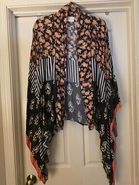 EUC SAACHI Short Kimono/Cover-up - Navy/Peach/White - One Size